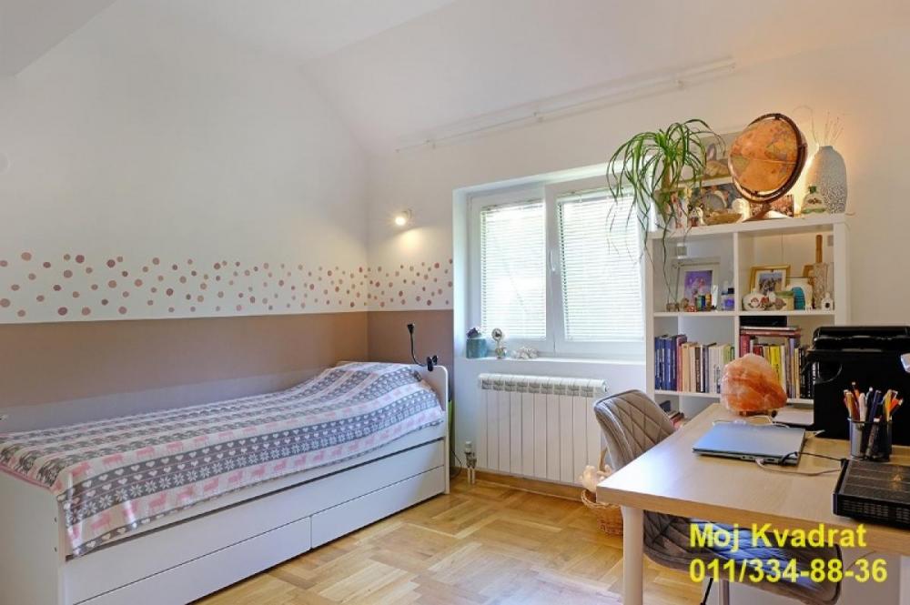 Stan na prodaju u Beogradu, Višnjička banja, trosoban, 93m2, cena 269000 evra