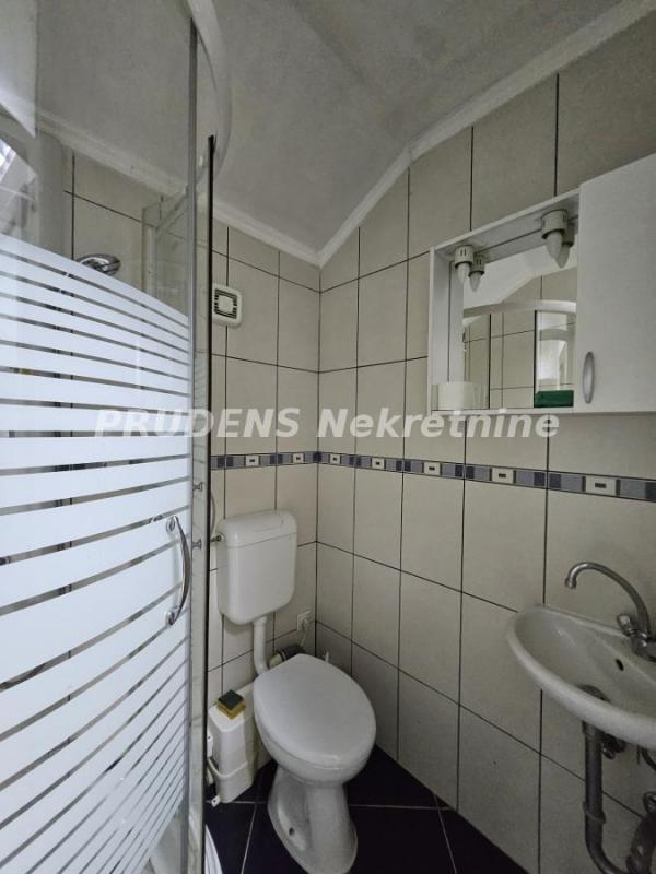 Stan na prodaju u Beogradu, Bežanijska kosa, jednosoban, 30m2, cena 68000 evra