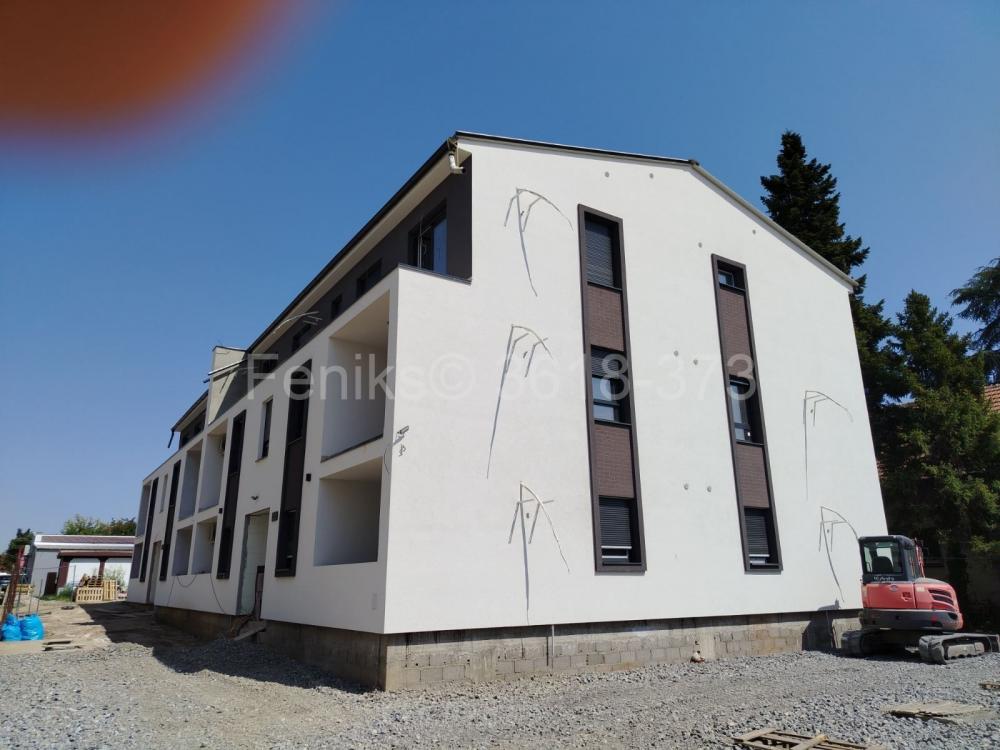 Stan na prodaju u Beogradu, Surčin, dvoiposoban, 64m2, cena 185000 evra
