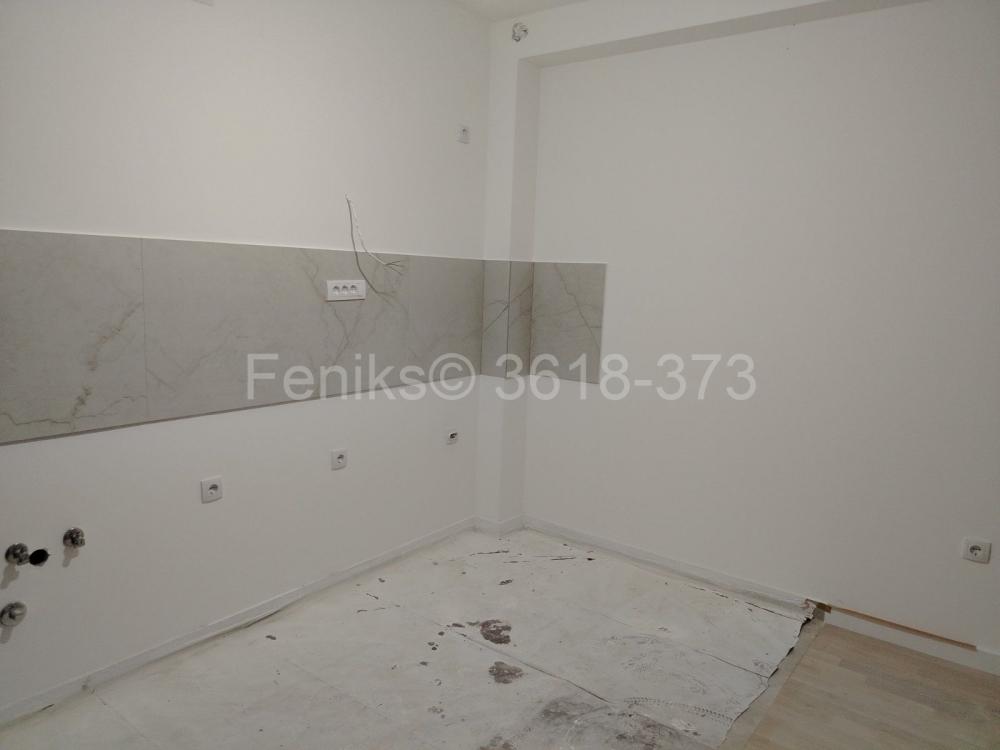 Stan na prodaju u Beogradu, Surčin, dvoiposoban, 64m2, cena 185000 evra