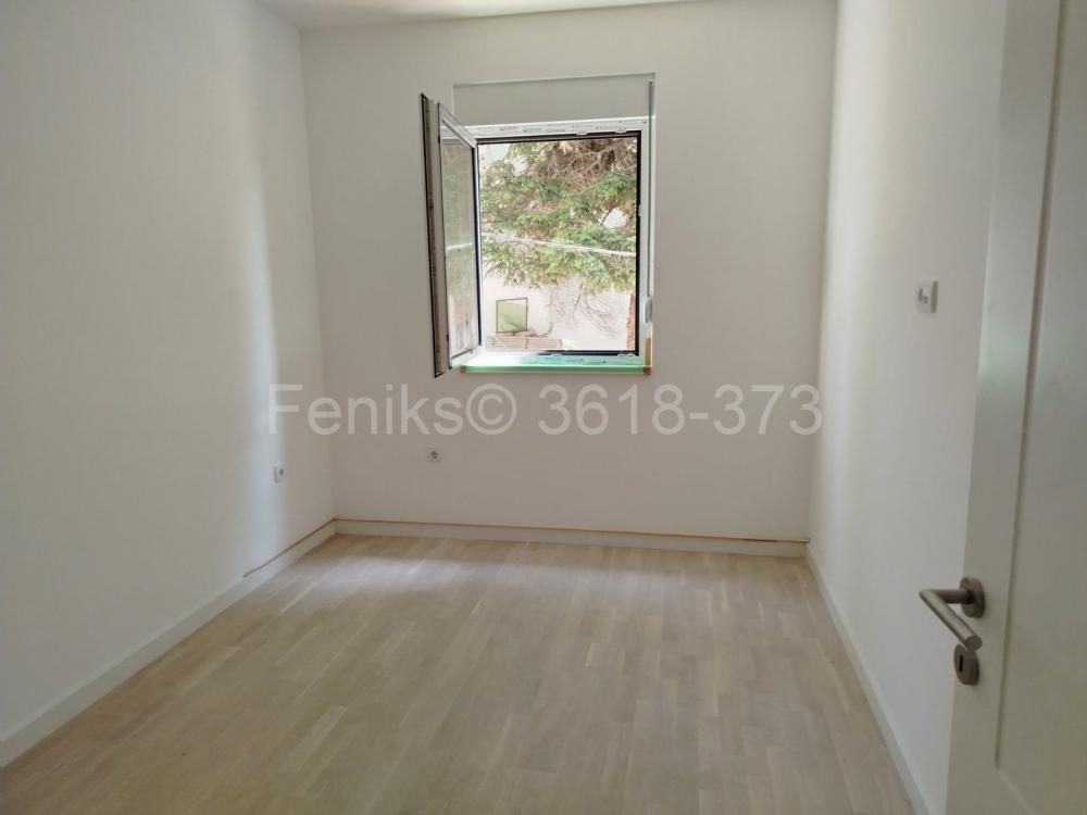 Stan na prodaju u Beogradu, Surčin, jednoiposoban, 38m2, cena 109000 evra