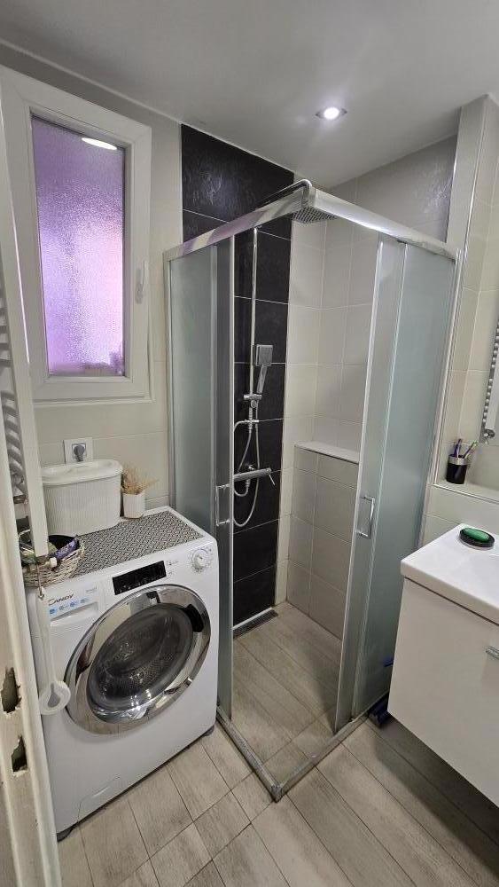 Stan na prodaju u Beogradu, Višnjička banja, dvoiposoban, 72m2, cena 225000 evra