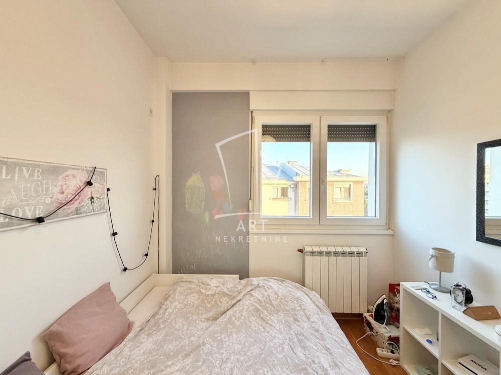 Stan na prodaju u Beogradu, Zvezdara, jednoiposoban, 34m2, cena 155000 evra