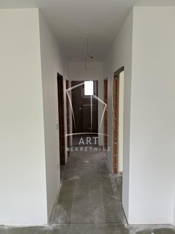 Stan na prodaju u Beogradu, Vračar, trosoban, 78m2, cena 270000 evra