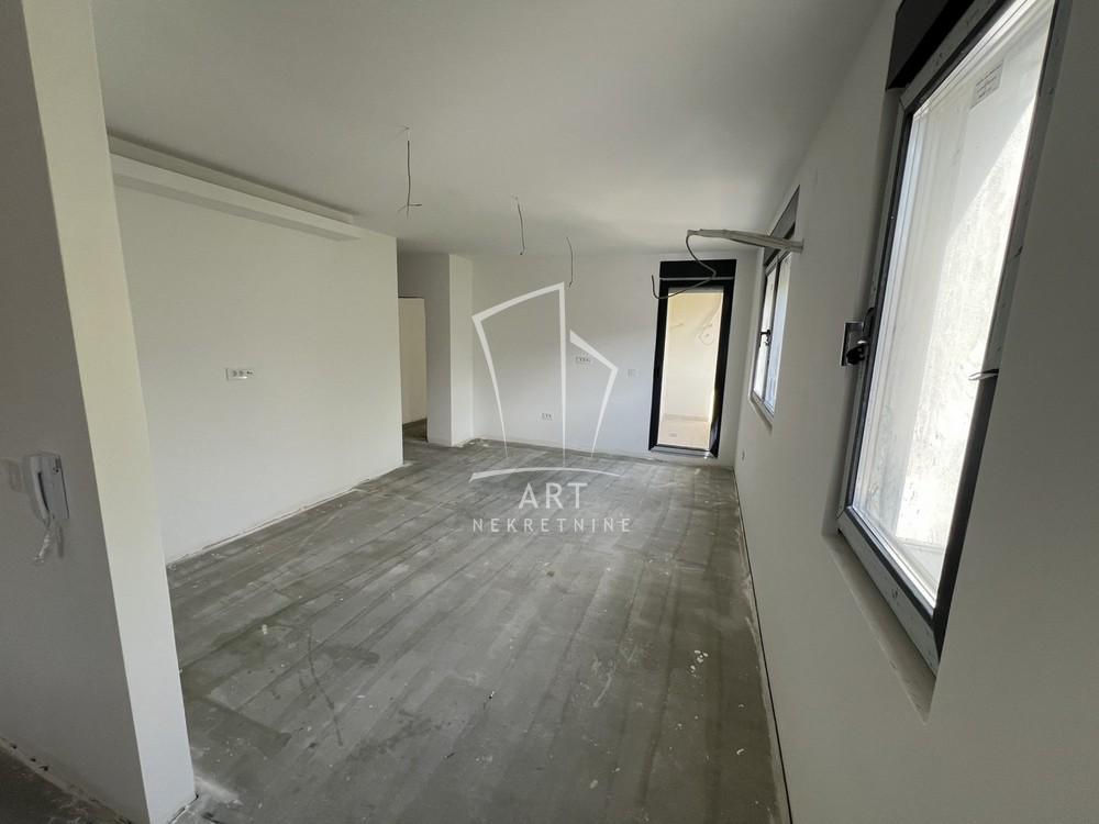 Stan na prodaju u Beogradu, Vračar, trosoban, 78m2, cena 270000 evra