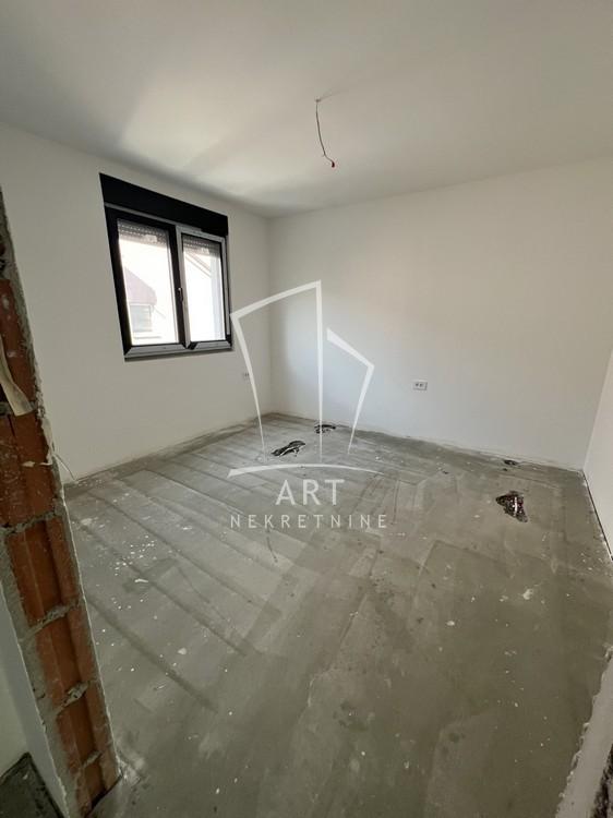 Stan na prodaju u Beogradu, Vračar, trosoban, 78m2, cena 270000 evra