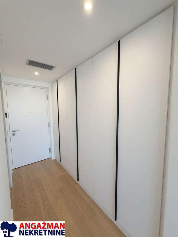 Stan na prodaju u Beogradu, Novi Beograd blok 64, jednosoban, 32m2, cena 170000 evra