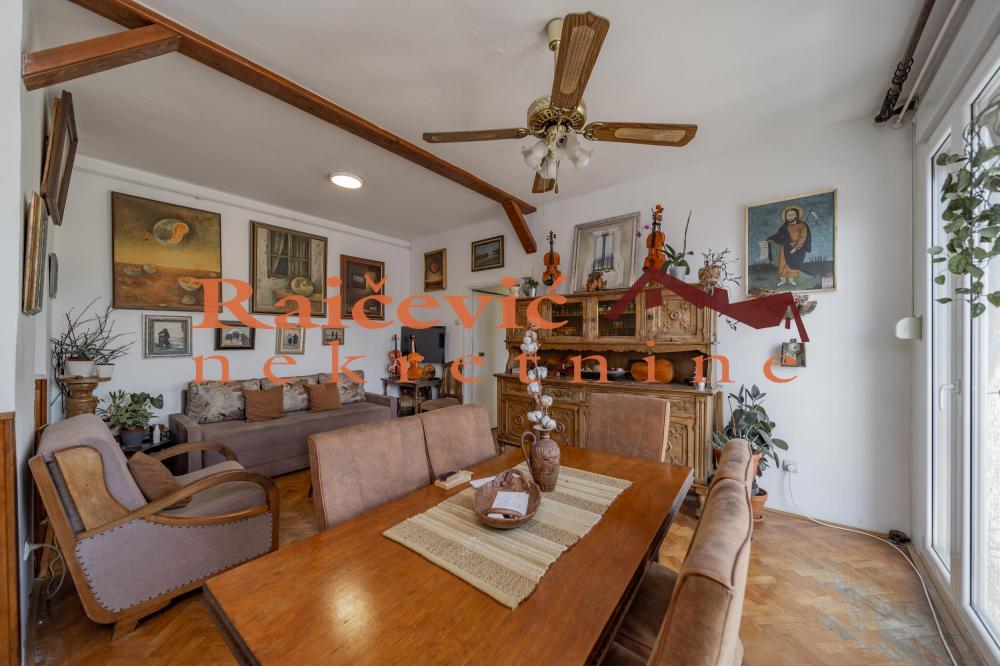 Stan na prodaju u Beogradu, Beograd (centar), dvoiposoban, 68m2, cena 229000 evra