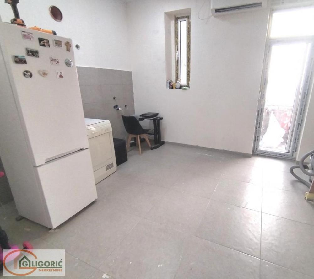 Stan na prodaju u Beogradu, Topličin venac, dvosoban, 65m2, cena 265000 evra