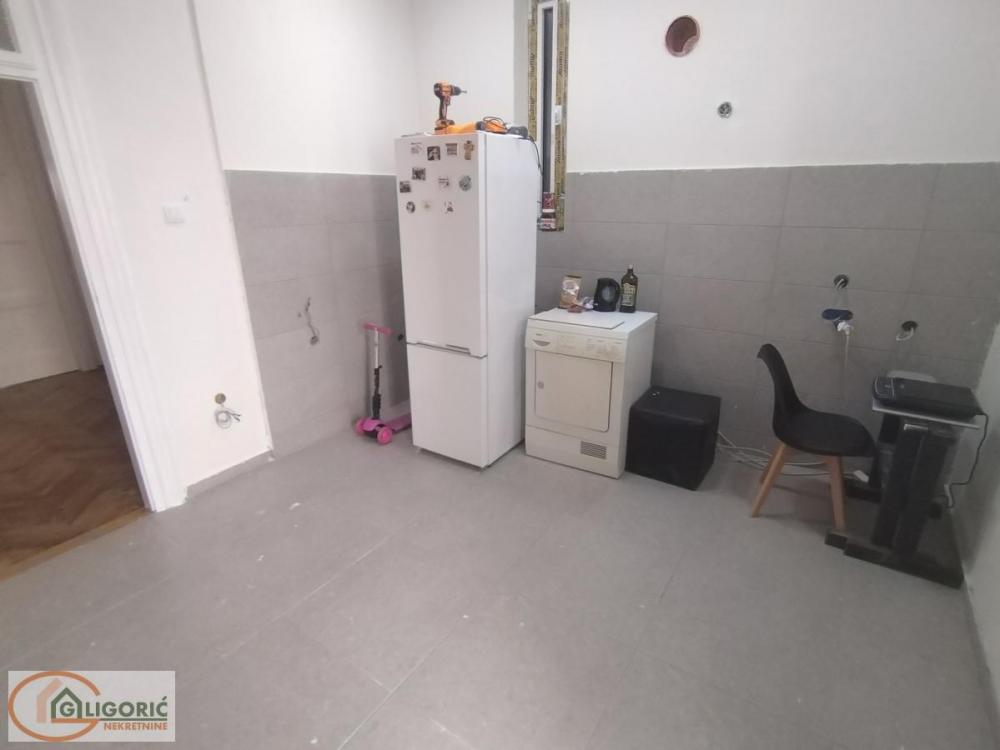 Stan na prodaju u Beogradu, Topličin venac, dvosoban, 65m2, cena 265000 evra