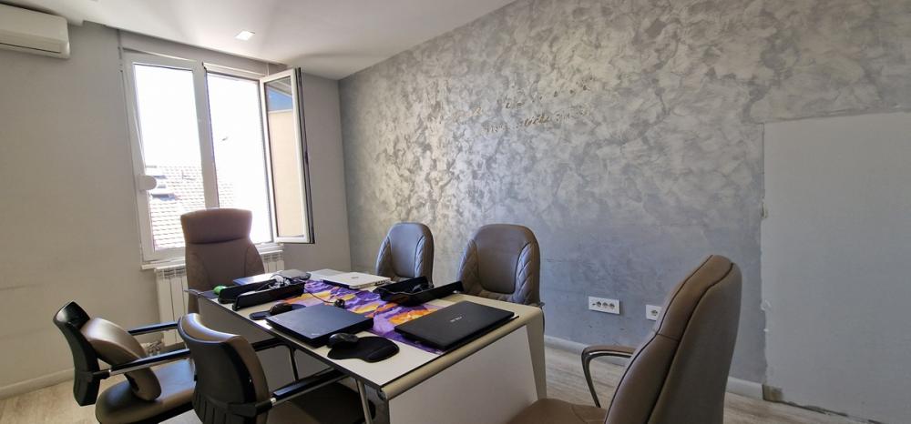 Stan na prodaju u Beogradu, Đeram pijaca, 118m2, cena 349000 evra