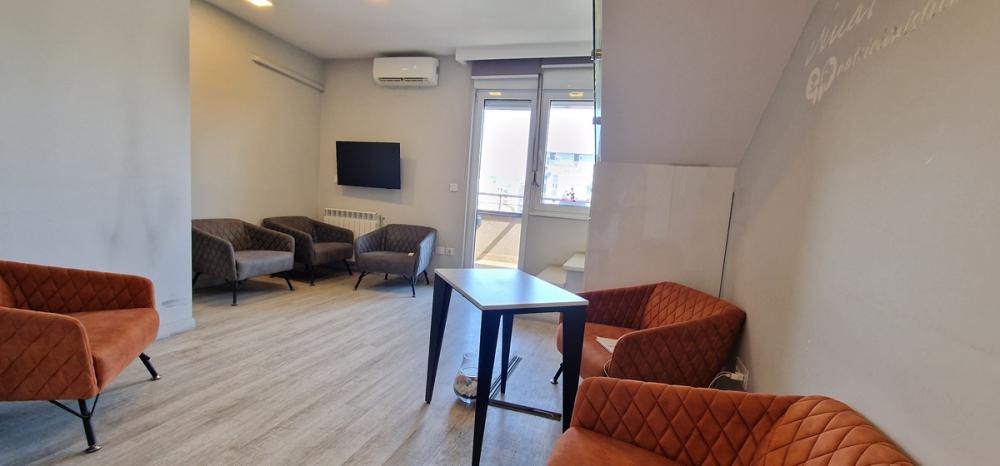 Stan na prodaju u Beogradu, Đeram pijaca, 118m2, cena 349000 evra