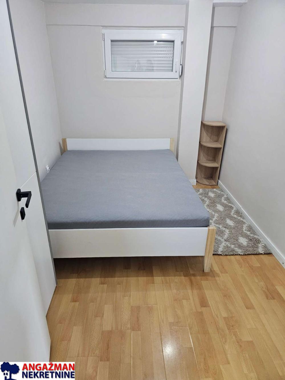 Stan na prodaju u Beogradu, Zemun, jednoiposoban, 31m2, cena 97000 evra