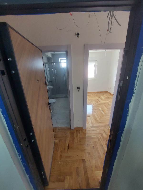 Stan na prodaju u Beogradu, Kaluđerica, jednoiposoban, 57m2, cena 100000 evra