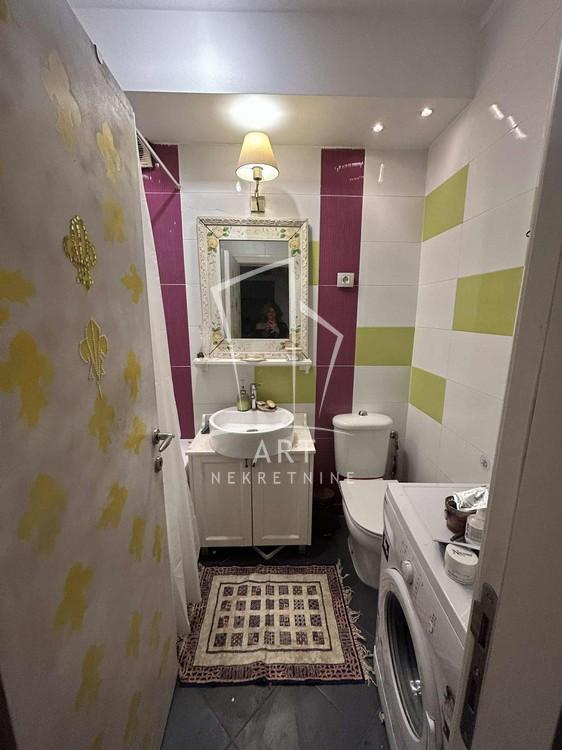 Stan na prodaju u Beogradu, Stari grad, dvoiposoban, 54m2, cena 280500 evra