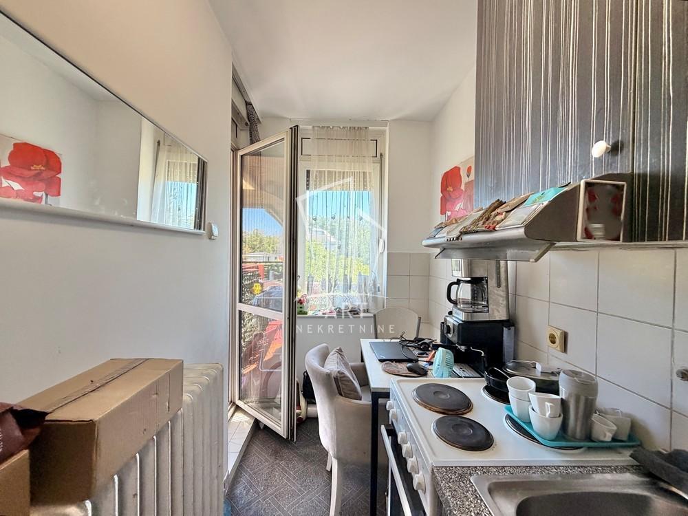 Stan na prodaju u Beogradu, Čukarica, jednosoban, 42m2, cena 157000 evra