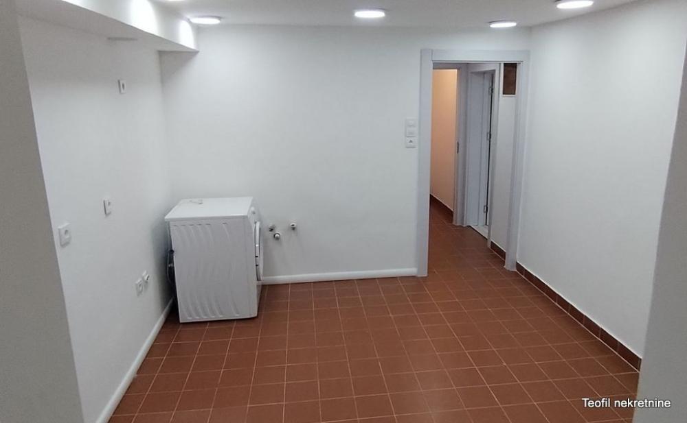 Stan na prodaju u Beogradu, Karaburma, jednosoban, 42m2, cena 105000 evra