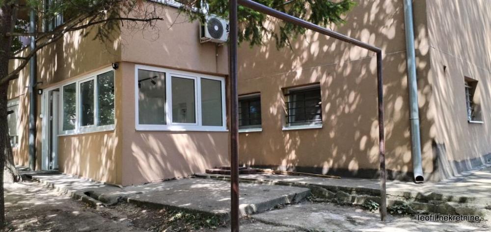 Stan na prodaju u Beogradu, Karaburma, jednosoban, 42m2, cena 105000 evra