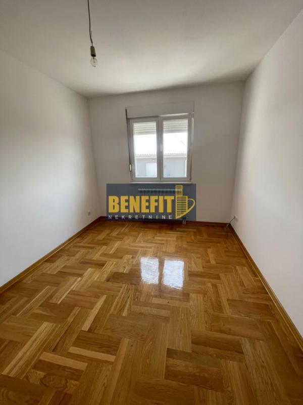 Stan na prodaju u Beogradu, Zemun, dvosoban, 43m2, cena 121000 evra