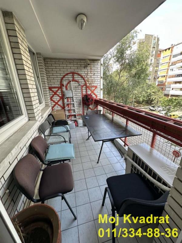 Stan na prodaju u Beogradu, Novi Beograd blok 29, 123m2, cena 520590 evra