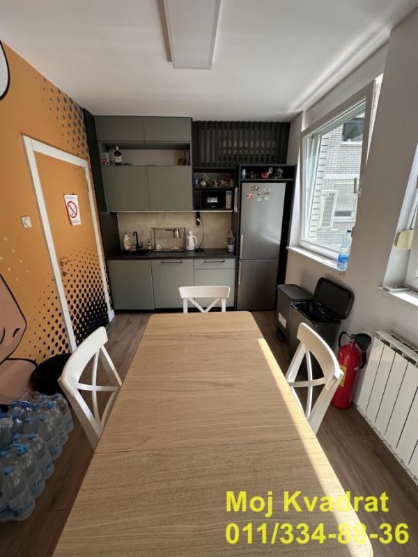 Stan na prodaju u Beogradu, Novi Beograd blok 29, 123m2, cena 520590 evra