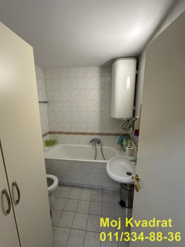 Stan na prodaju u Beogradu, Novi Beograd blok 29, 123m2, cena 520590 evra