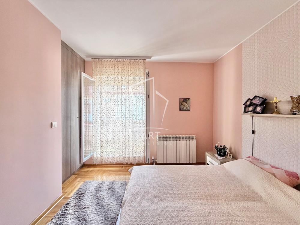 Stan na prodaju u Beogradu, Cvetkova pijaca, dvosoban, 45m2, cena 209900 evra