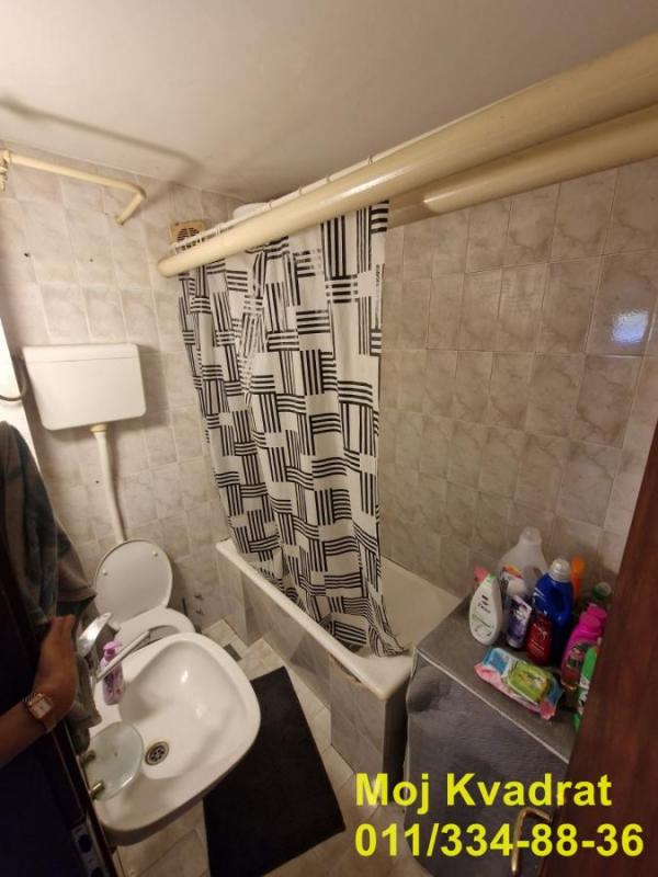 Stan na prodaju u Beogradu, Novi Beograd blok 45 (TC Enjub), trosoban, 82m2, cena 200000 evra