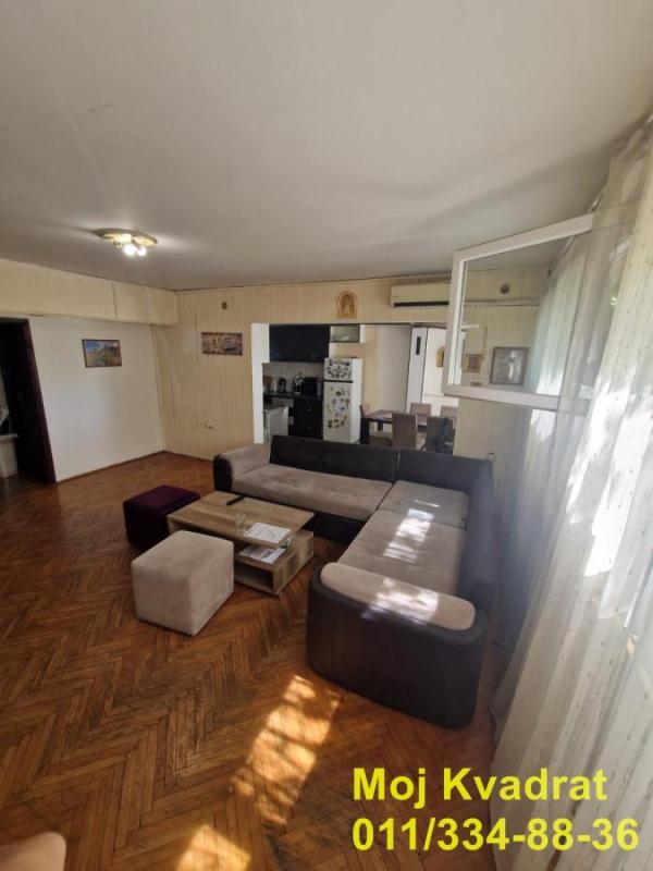 Stan na prodaju u Beogradu, Novi Beograd blok 45 (TC Enjub), trosoban, 82m2, cena 200000 evra