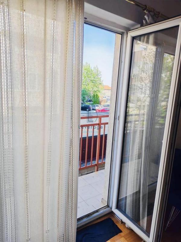 Stan na prodaju u Beogradu, Borča, jednoiposoban, 37m2, cena 80000 evra
