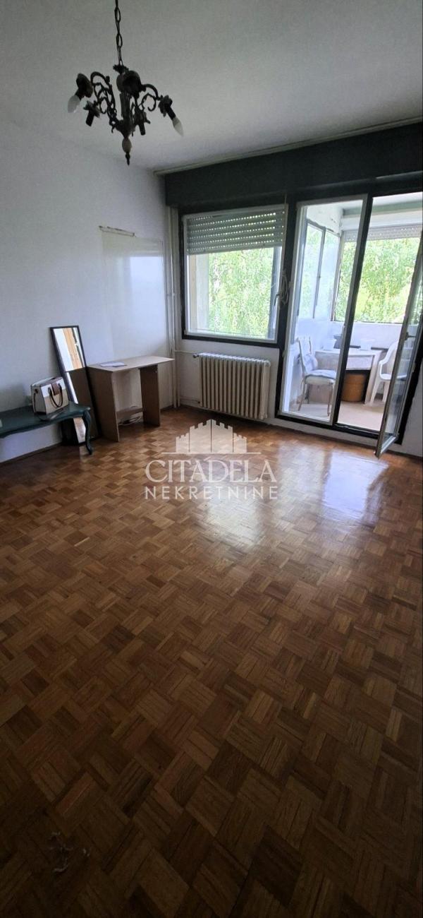 Stan na prodaju u Beogradu, Rakovica, dvoiposoban, 57m2, cena 159000 evra