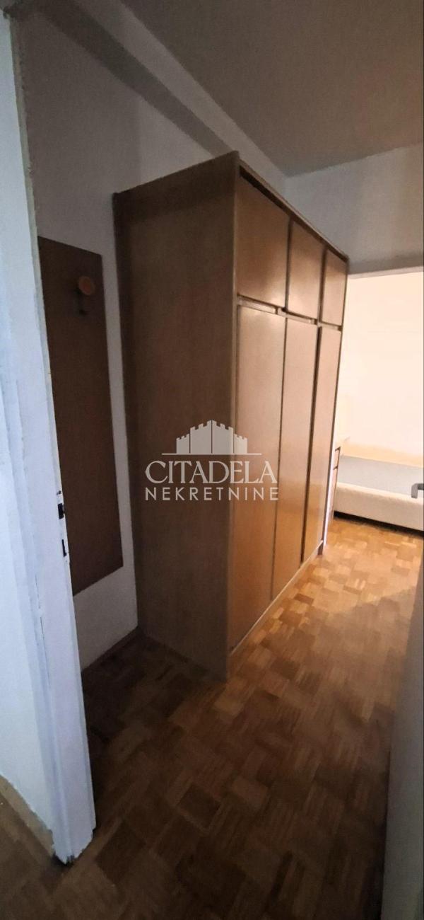 Stan na prodaju u Beogradu, Rakovica, dvoiposoban, 57m2, cena 159000 evra