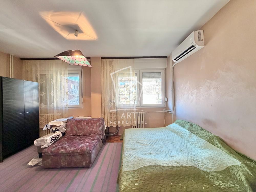 Stan na prodaju u Beogradu, Stari grad, 28m2, cena 174000 evra