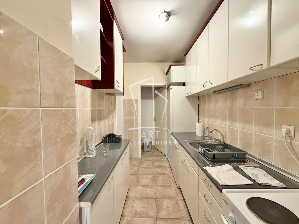 Stan na prodaju u Beogradu, Konjarnik, trosoban, 69m2, cena 235000 evra