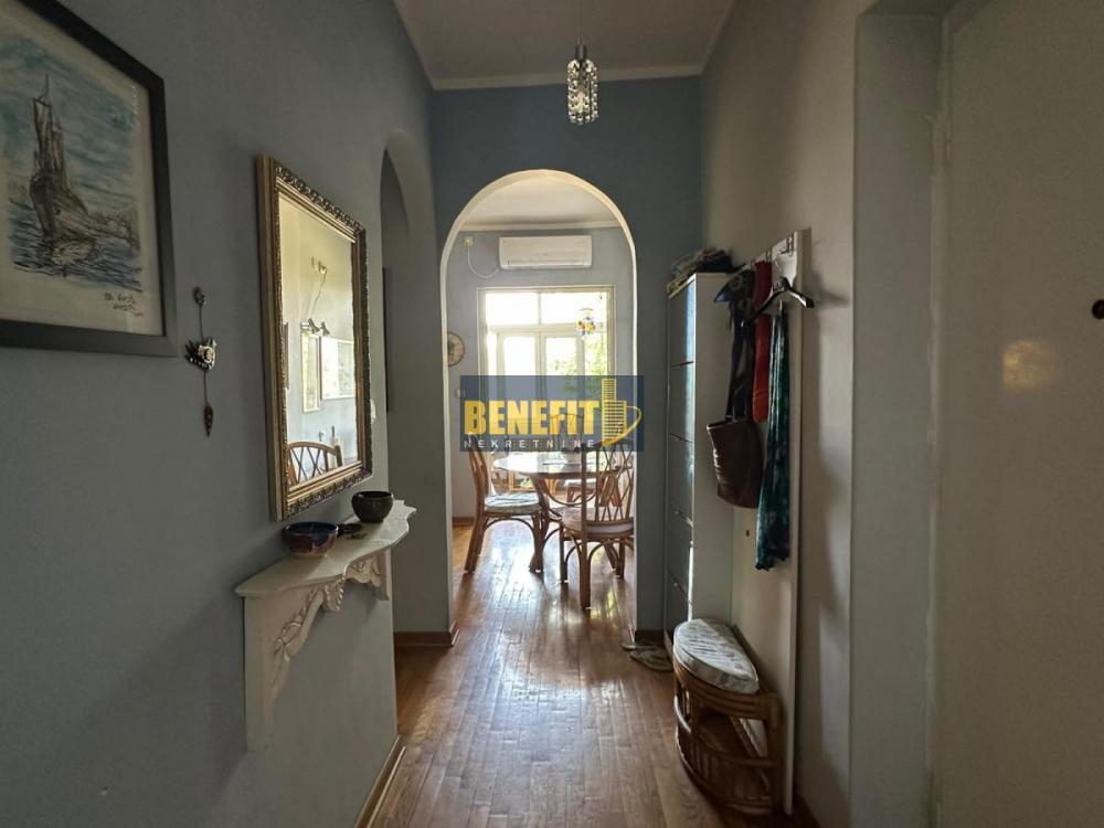 Stan na prodaju u Beogradu, Senjak, trosoban, 101m2, cena 490000 evra