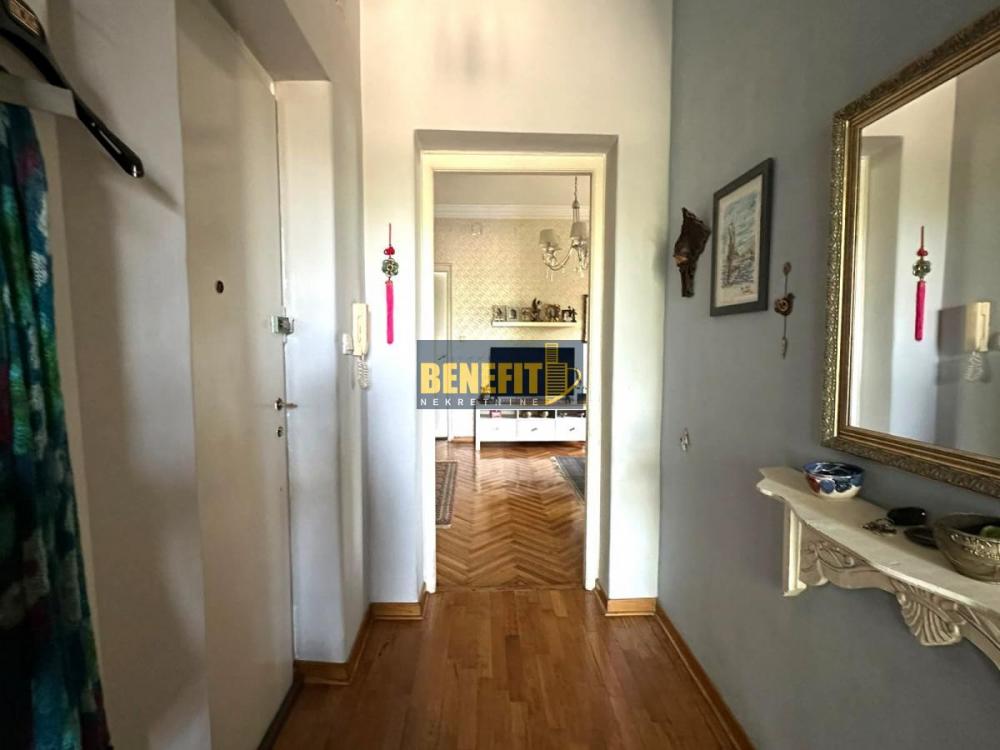 Stan na prodaju u Beogradu, Senjak, trosoban, 101m2, cena 490000 evra