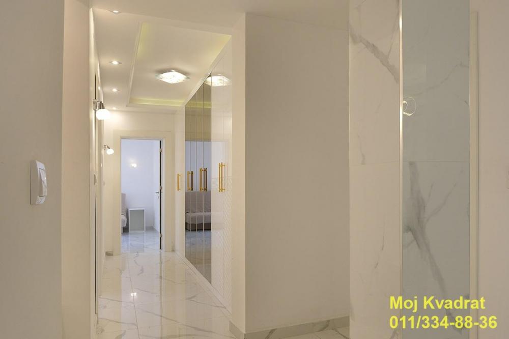 Stan na prodaju u Beogradu, Dedinje, trosoban, 80m2, cena 210000 evra