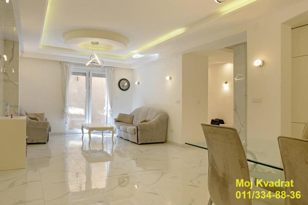 Stan na prodaju u Beogradu, Dedinje, trosoban, 80m2, cena 210000 evra