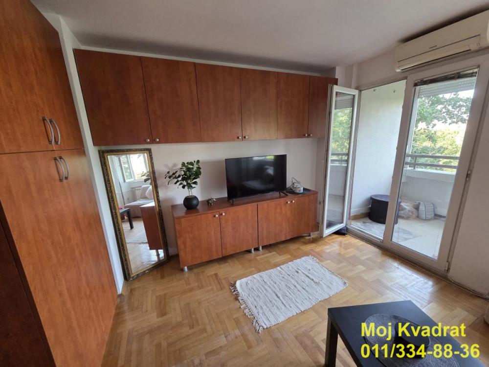 Stan na prodaju u Beogradu, Novi Beograd blok 45 (TC Enjub), jednosoban, 33m2, cena 148000 evra