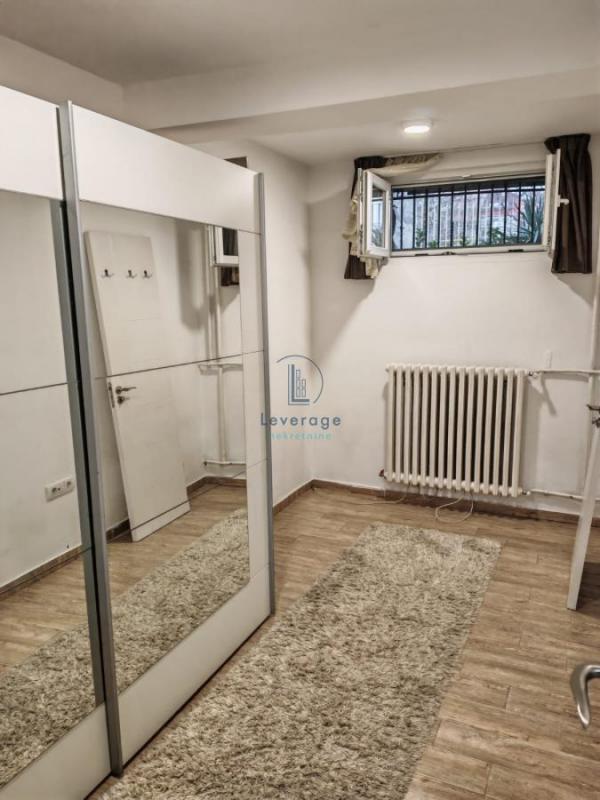 Stan na prodaju u Beogradu, Novi Beograd blok 61, trosoban, 55m2, cena 176000 evra