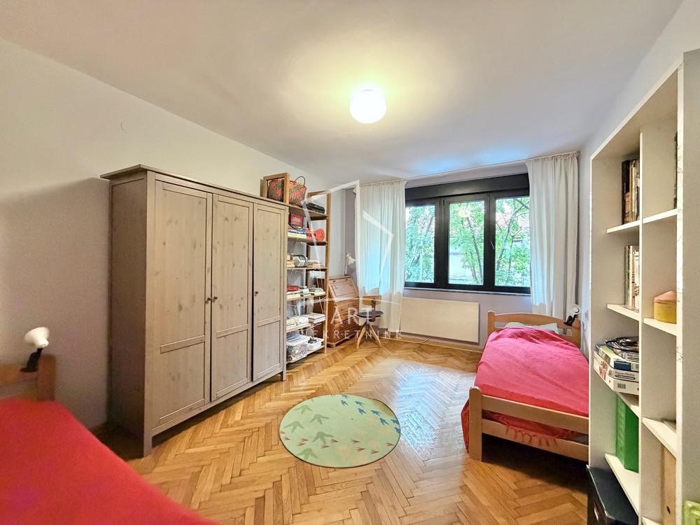 Stan na prodaju u Beogradu, Stari grad, trosoban, 61m2, cena 290000 evra