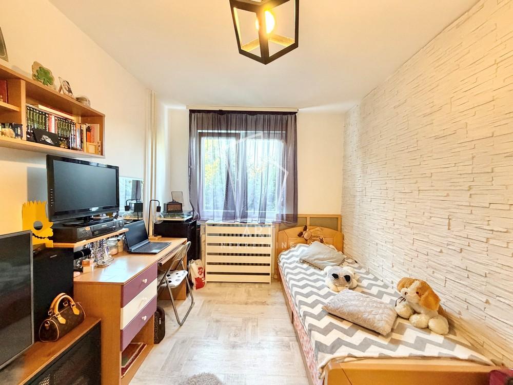 Stan na prodaju u Beogradu, Zvezdara, dvoiposoban, 70m2, cena 213000 evra