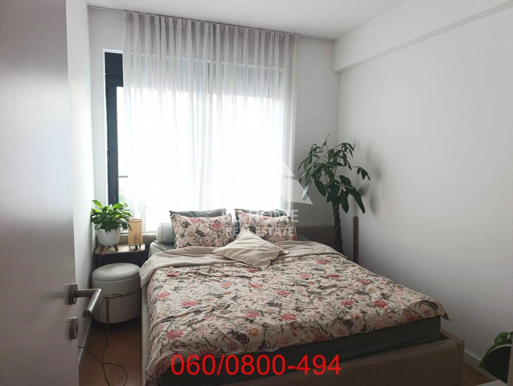 Stan na prodaju u Beogradu, Vračar, cetvorosoban, 106m2, cena 450000 evra