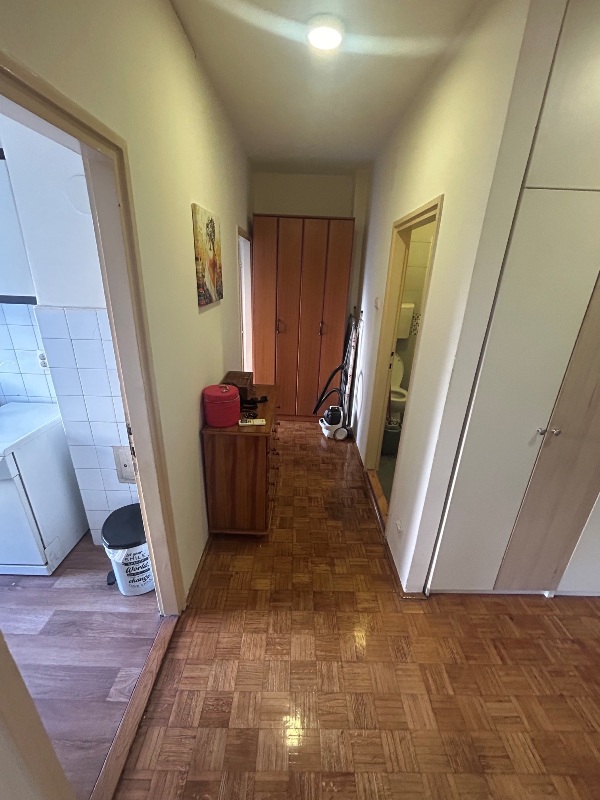 Stan na prodaju u Beogradu, Savski venac, jednoiposoban, 45m2, cena 185000 evra