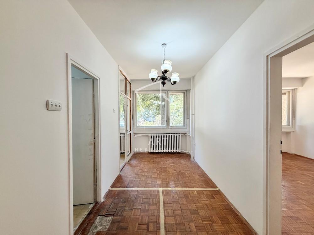 Stan na prodaju u Beogradu, Novi Beograd blok 45 (TC Enjub), dvosoban, 67m2, cena 269000 evra