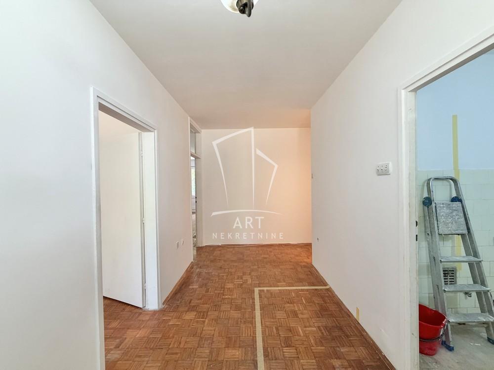 Stan na prodaju u Beogradu, Novi Beograd blok 45 (TC Enjub), dvosoban, 67m2, cena 269000 evra