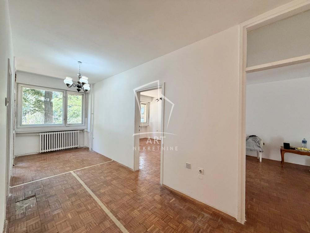 Stan na prodaju u Beogradu, Novi Beograd blok 45 (TC Enjub), dvosoban, 67m2, cena 269000 evra