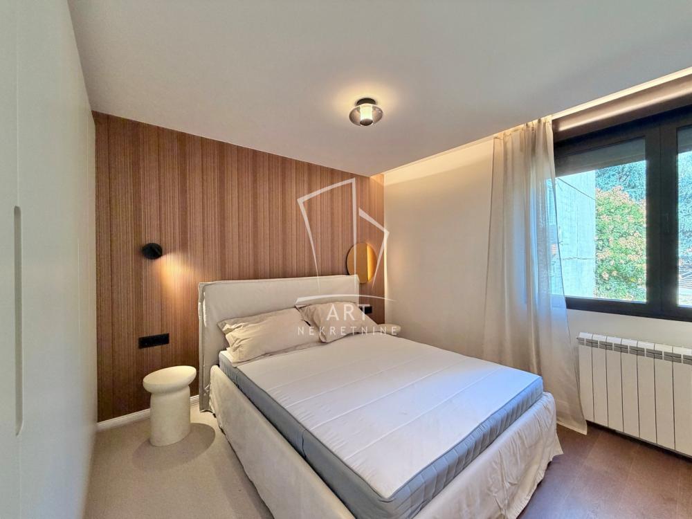 Stan na prodaju u Beogradu, Čukarica, dvosoban, 68m2, cena 246000 evra