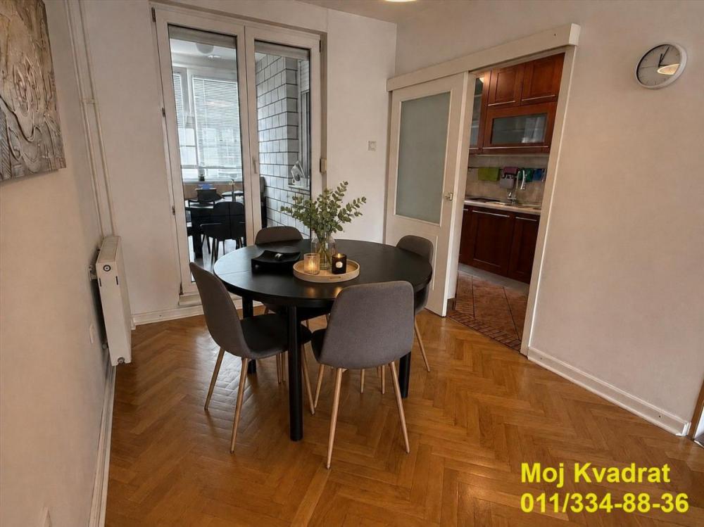 Stan na prodaju u Beogradu, Autokomanda, trosoban, 93m2, cena 338000 evra
