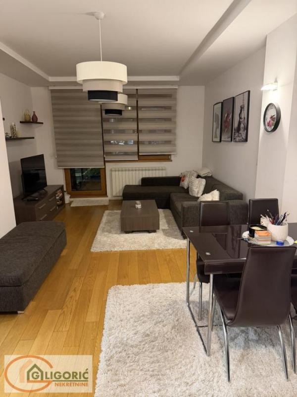 Stan na prodaju u Beogradu, Novi Beograd blok 67A (Belvile), dvosoban, 53m2, cena 339000 evra
